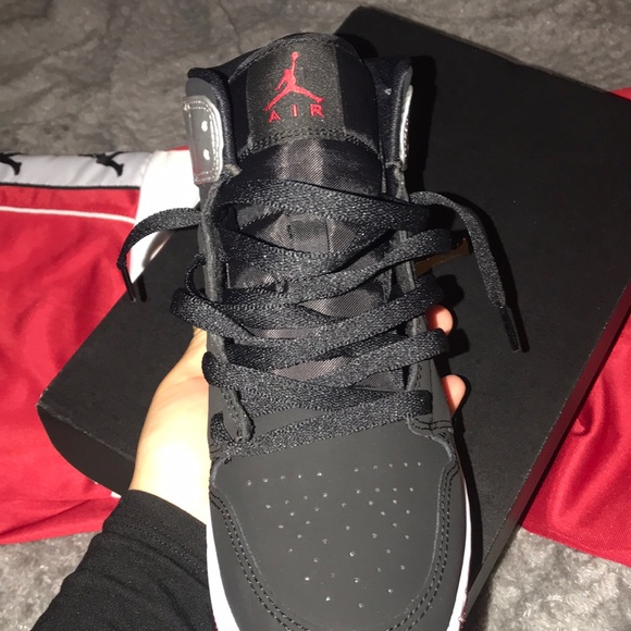 Air Jordan 1 mid - Picture 2 of 2